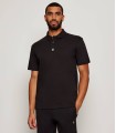 Polo negro Hugo logo metal