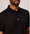 Polo negro Hugo logo metal