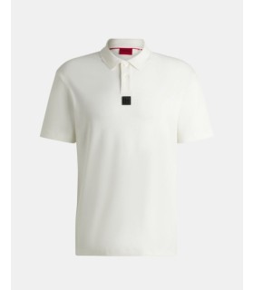 Polo blanco Hugo logo metal