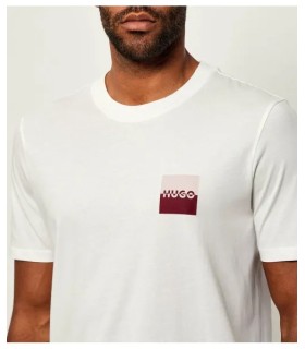 Camiseta Hugo basica cuadrado burdeos