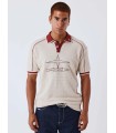 CAMISETA BEIGUE CON CUELLO ROJO PXP