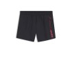 PANTALON CORTO HUGO LETRAS ROJAS