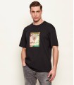 CAMISETA NEGRA HUGO ESTAMPADO COLORIDO
