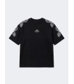 CAMISETA NEGRA PXP CON FLORES EN MANGA