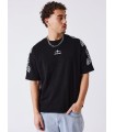 CAMISETA NEGRA PXP CON FLORES EN MANGA